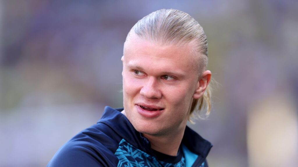 Erling Haaland sends defiant transfer message as he issues warning to Man City's rivals
