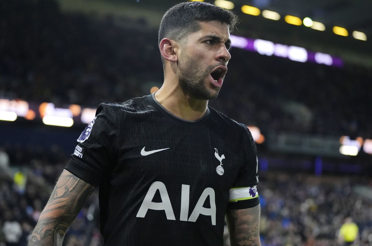 Cristian Romero during a Tottenham Hotspur game