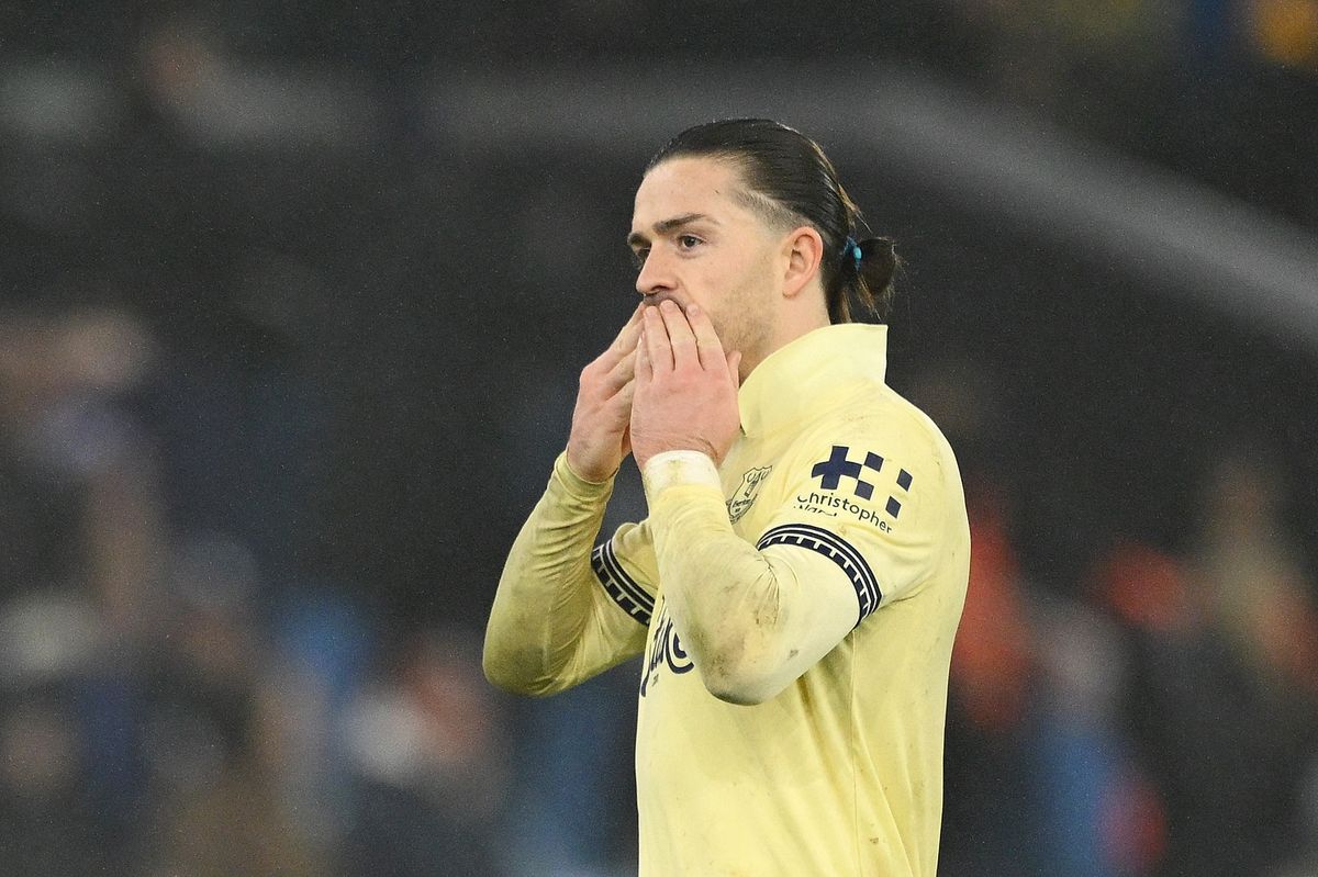 BIRMINGHAM, ENGLAND - JANUARY 18: Jack Grealish of Everton acknowledges the fans as he celebrates victory after Everton defeat Aston Villa during the Premier League match between Aston Villa and Everton at Villa Park on January 18, 2026 in Birmingham, England. (Photo by Clive Mason/Getty Images)