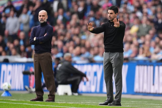 Pep Guardiola (left) and Mikel Arteta 