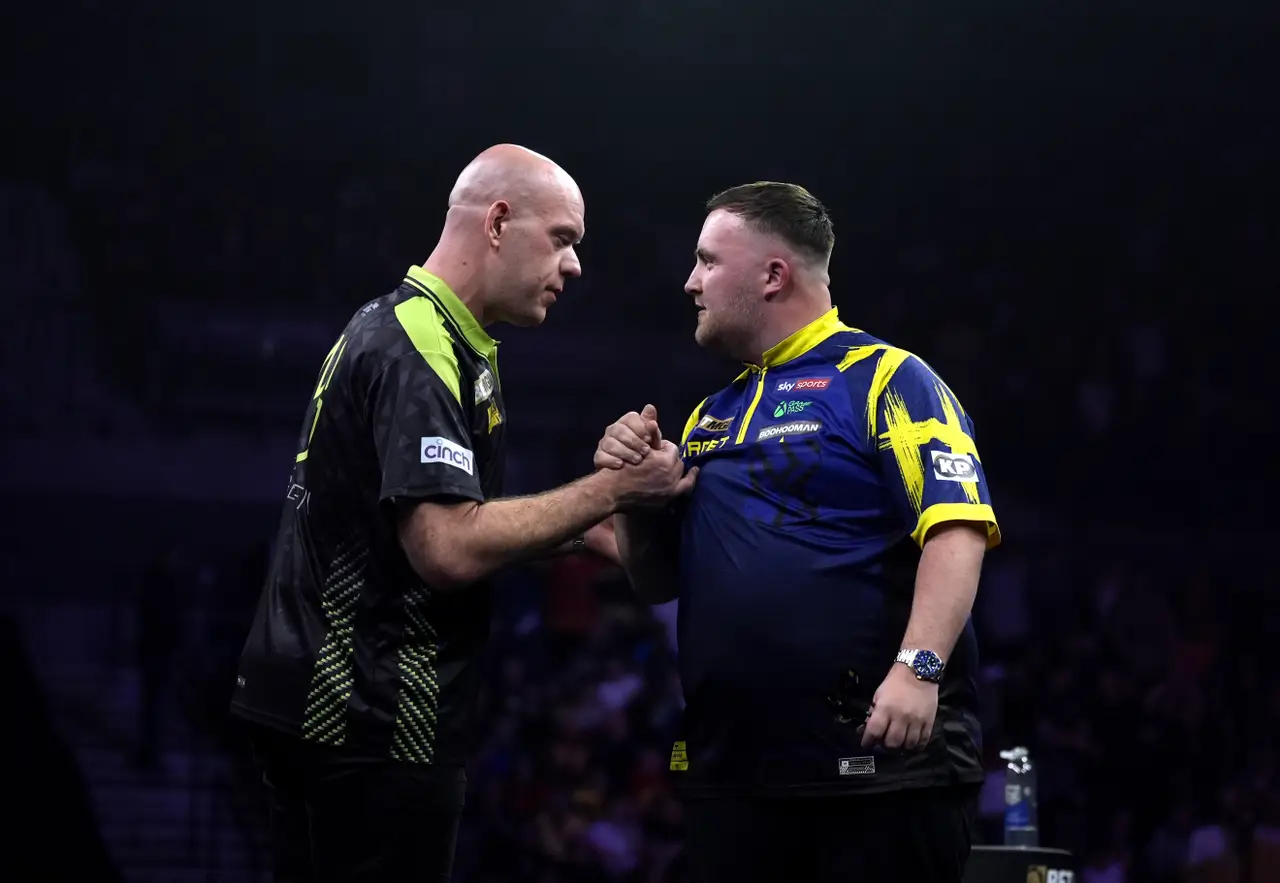 Luke Littler and Micheal Van Gerwyn