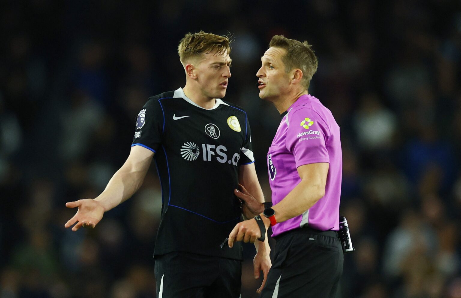 Brighton v Chelsea LIVE: Premier League latest score and goal updates as Blues make horror start after Cole Palmer and Joao Pedro miss out