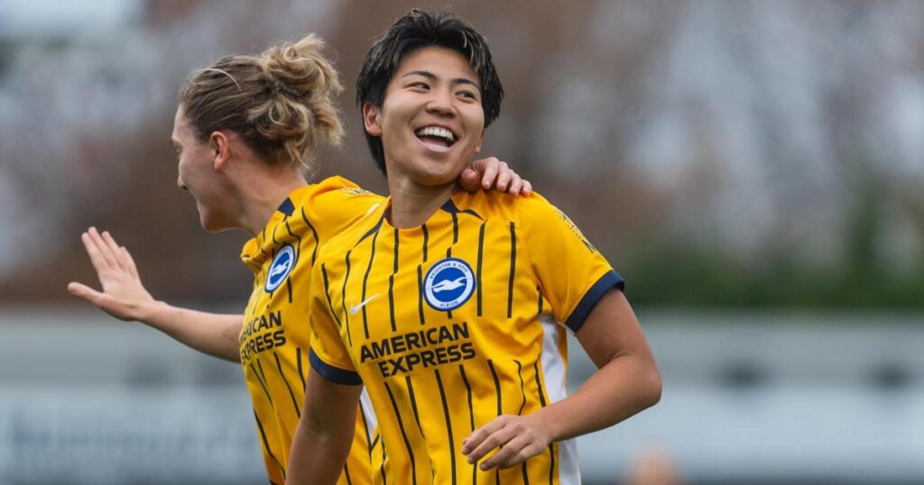 Brighton star Seike praised before Arsenal cup clash