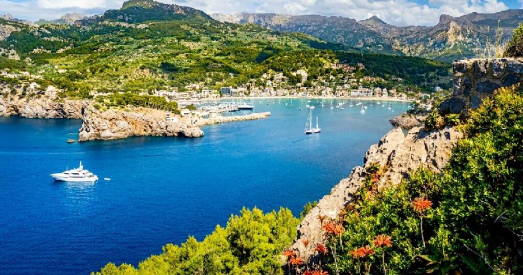 EasyJet flights between Southampton and Majorca resume