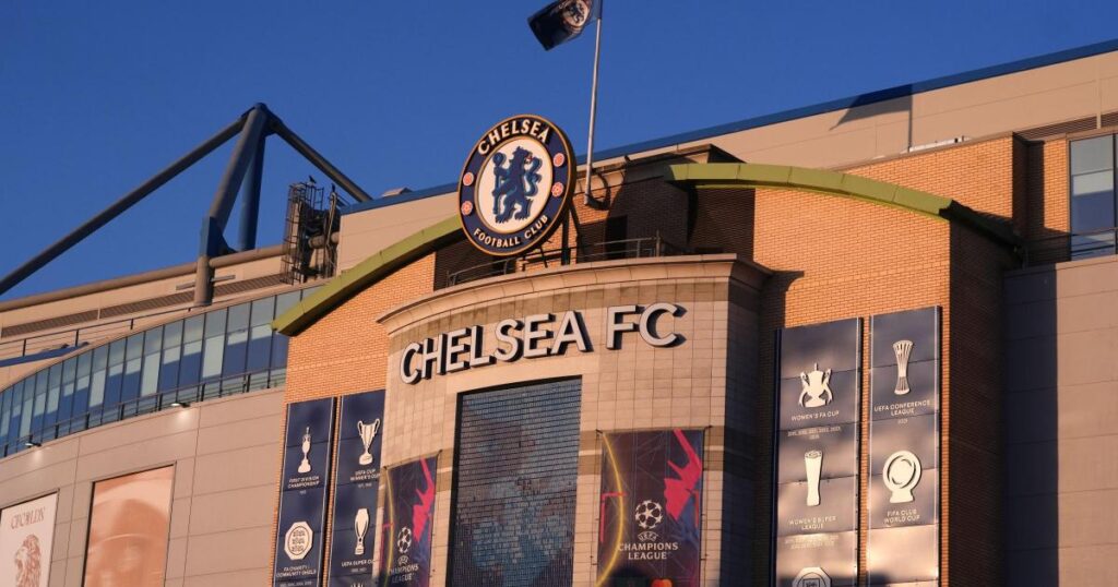 Chelsea announce pre-tax loss of £262.4m on same day they top agents’ fees list