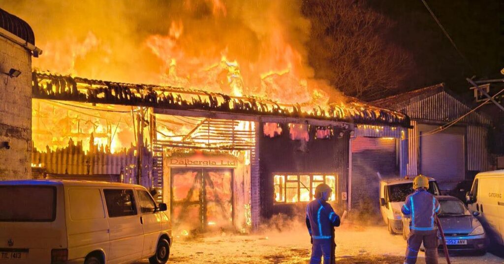 Huge fire at industrial unit in Fordingbridge overnight