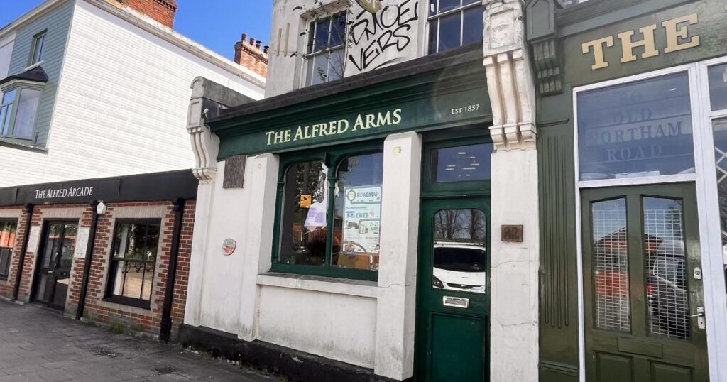 Objections over plans to add flat to Southampton's ‘smallest’ pub