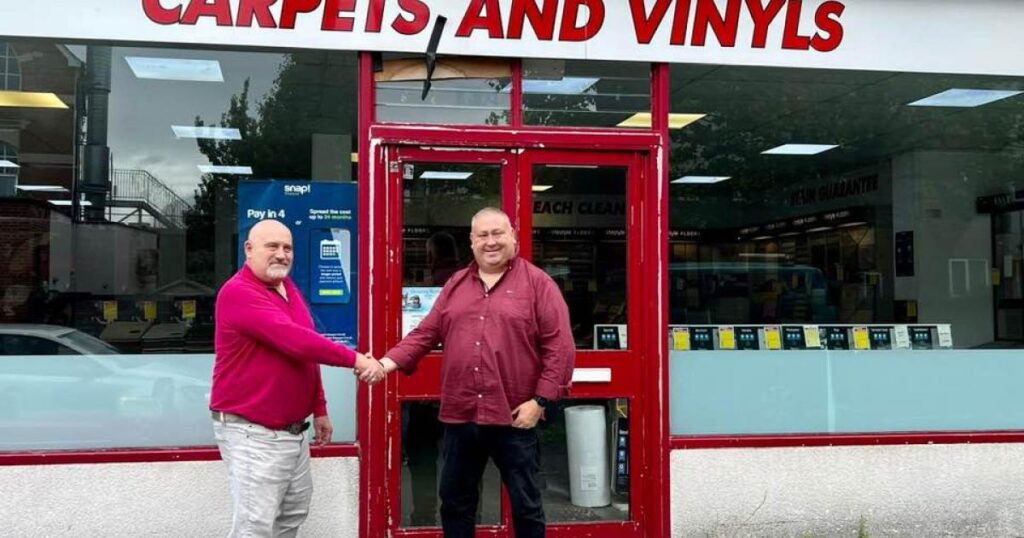 Owner of Southampton carpet store apologises after collapse