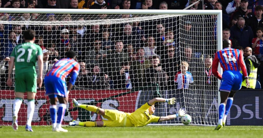 Pressure mounts on Newcastle boss Eddie Howe after Crystal Palace loss