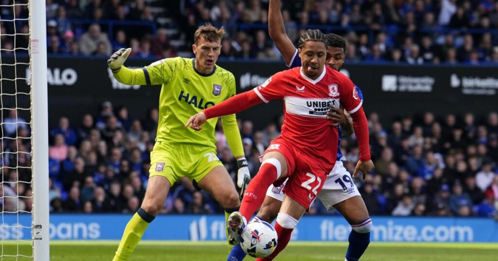 Southampton get automatic promotion race boost as Ipswich drop points