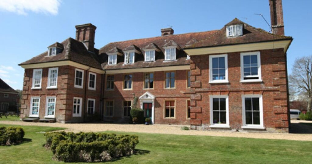 Moyles Court School, Ringwood, to close after 63 years