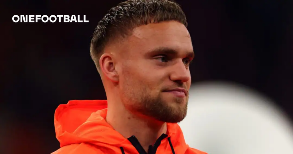 Tottenham Hotspur could target Brighton & Hove Albion goalkeeper Bart Verbruggen if they stay up