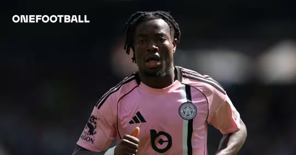 Everton join Sunderland and Leeds United in £20m chase for Leicester winger after Instagram hint