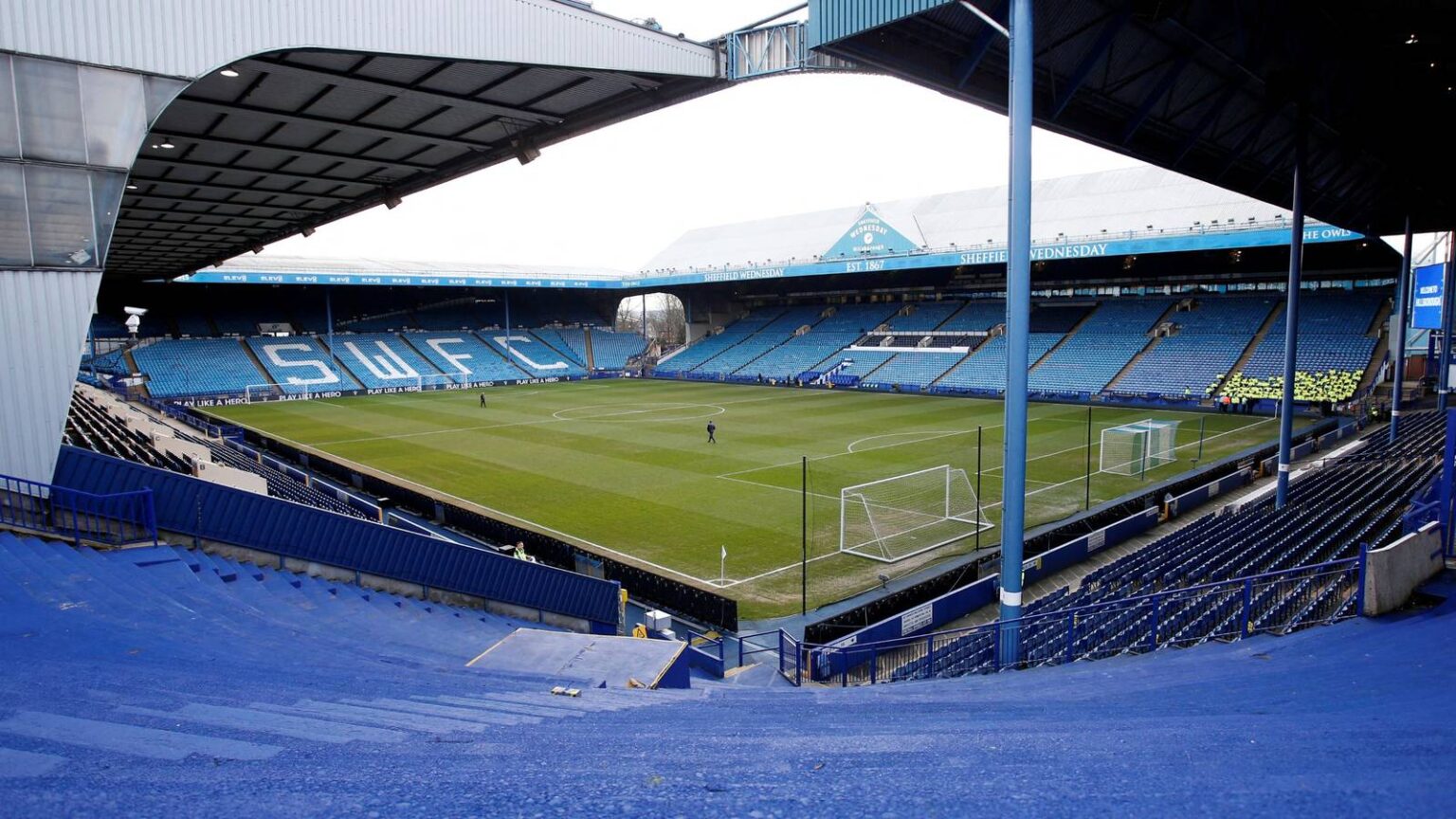 Sheffield Wednesday can seal Tayo Adaramola, Crystal Palace transfer gold