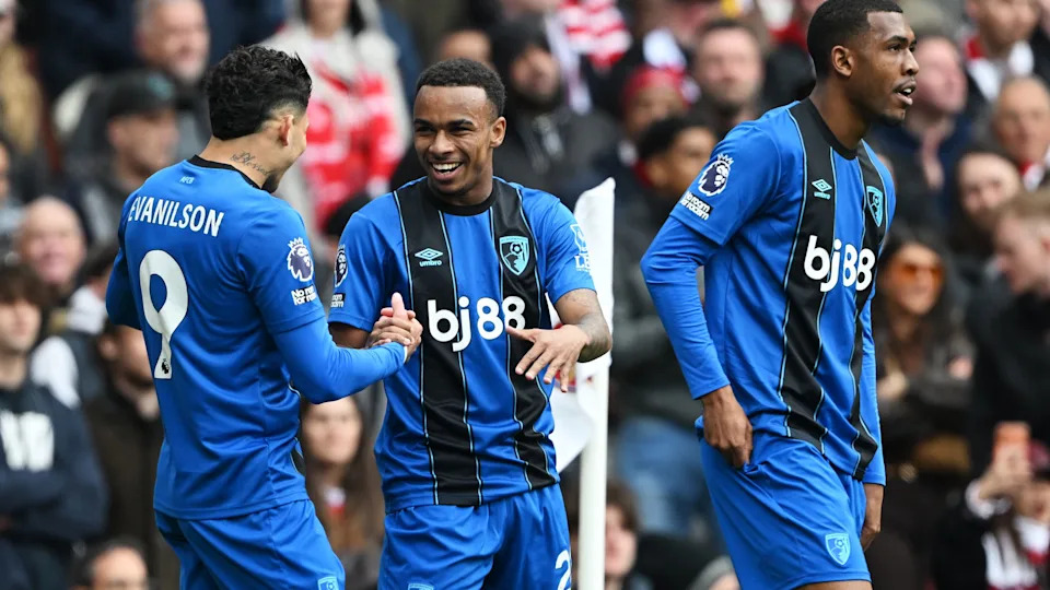 Transfer battle looms with Premier League rivals