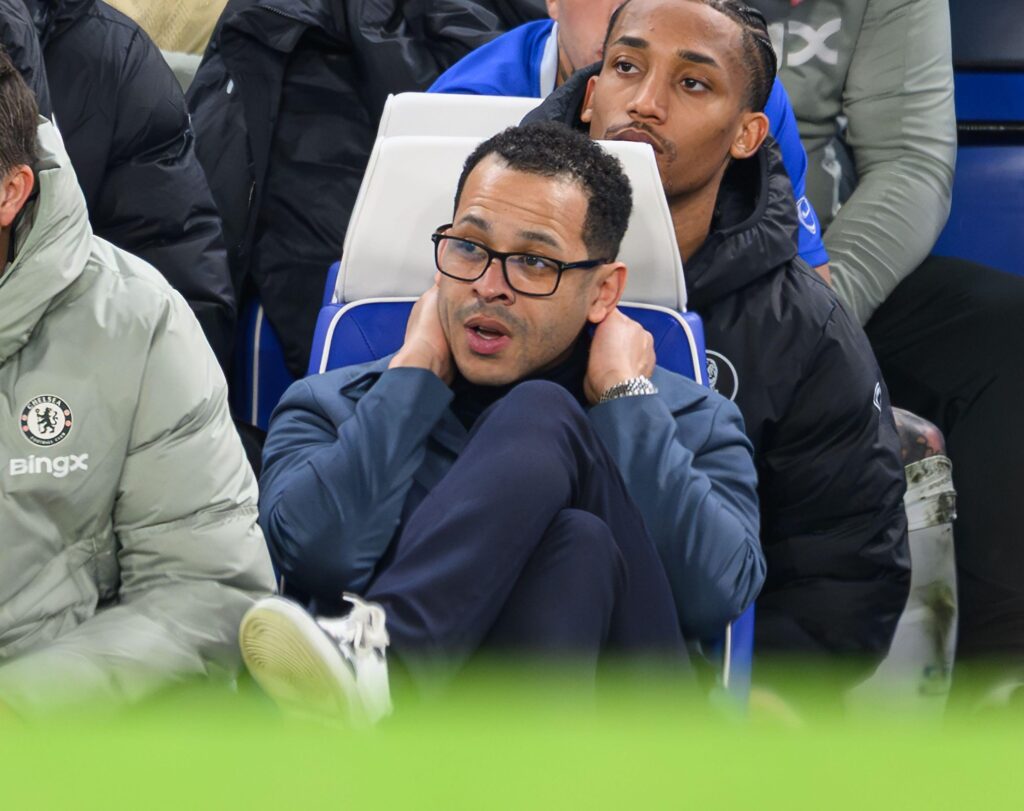 Chelsea enter race to sign £44 million ‘keeper