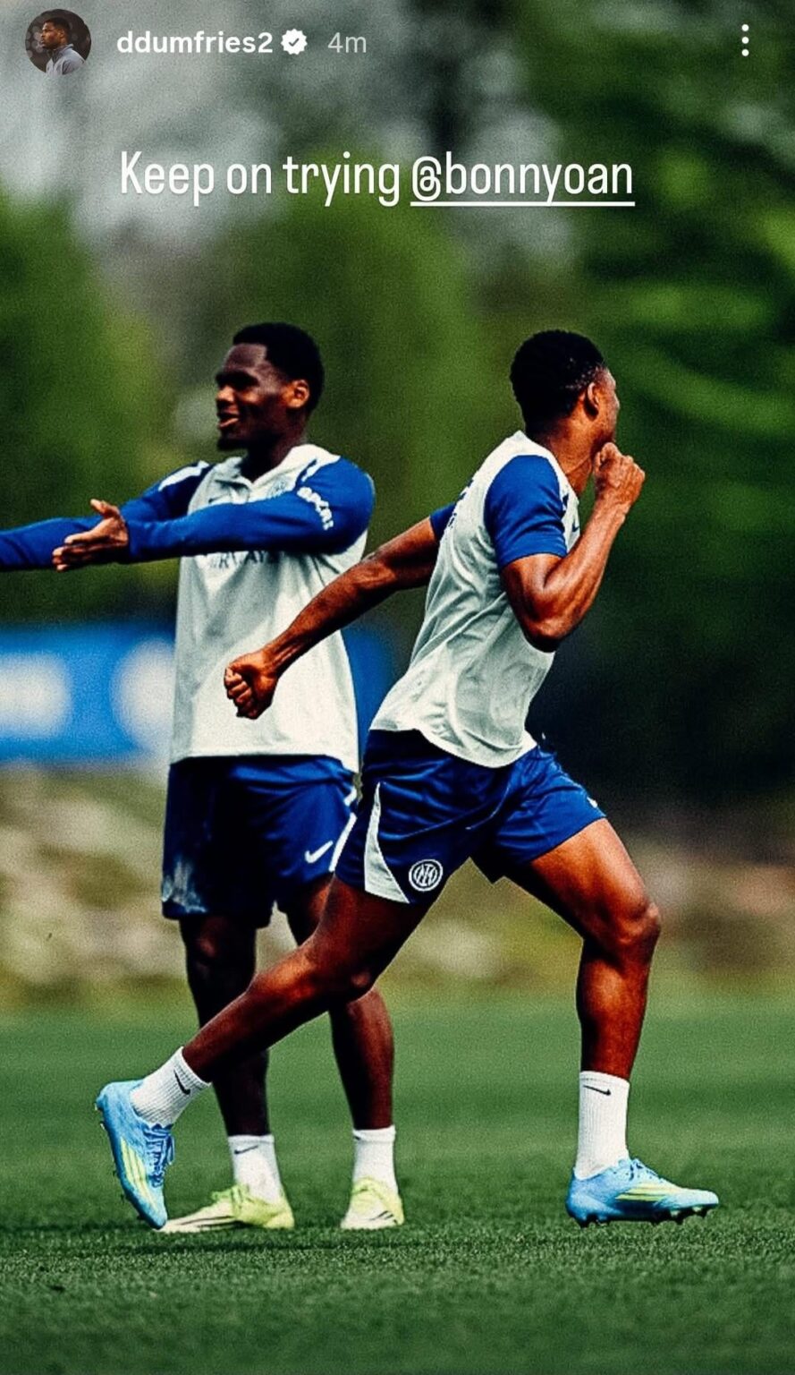 Dumfries on instagram 😂