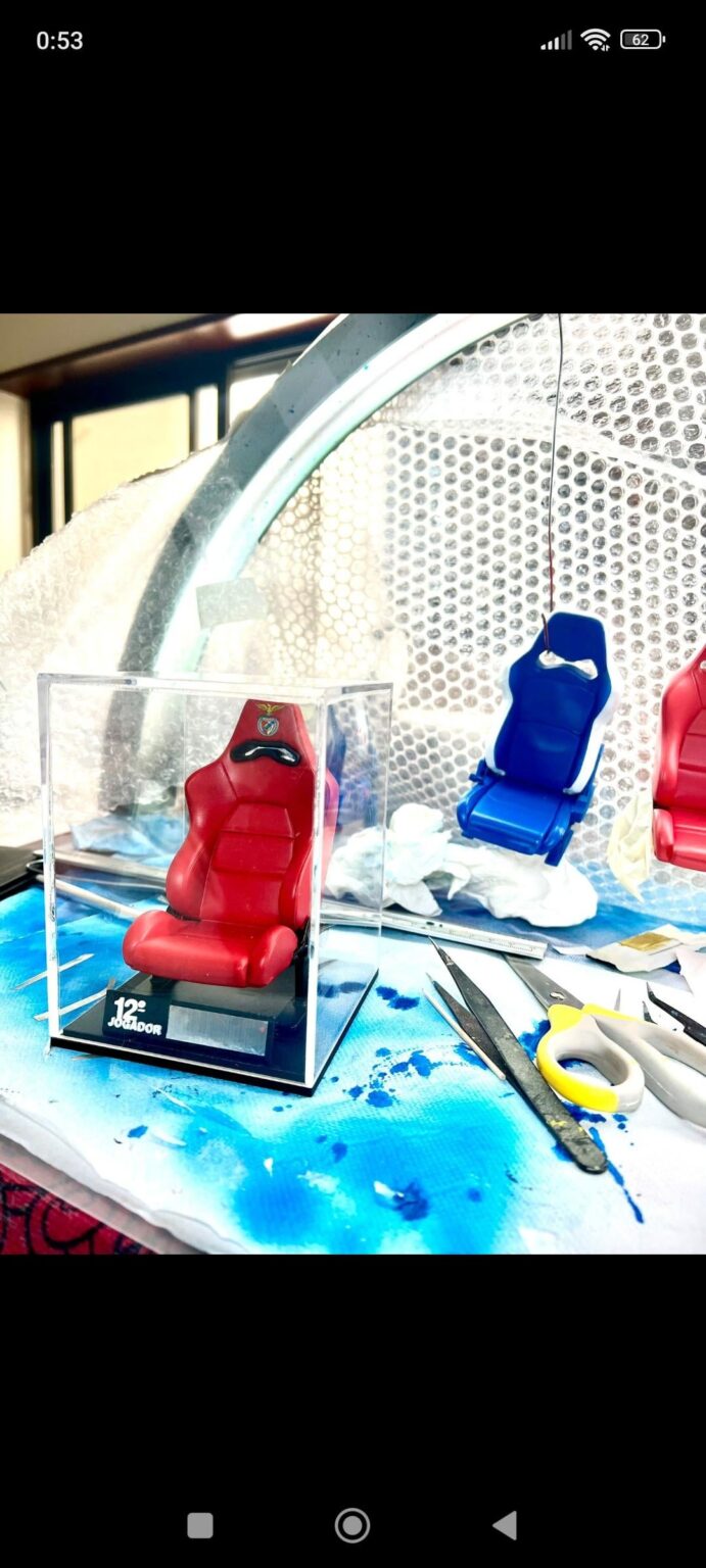 Cadeiras sócios 1 liga lembrança, replica 3D