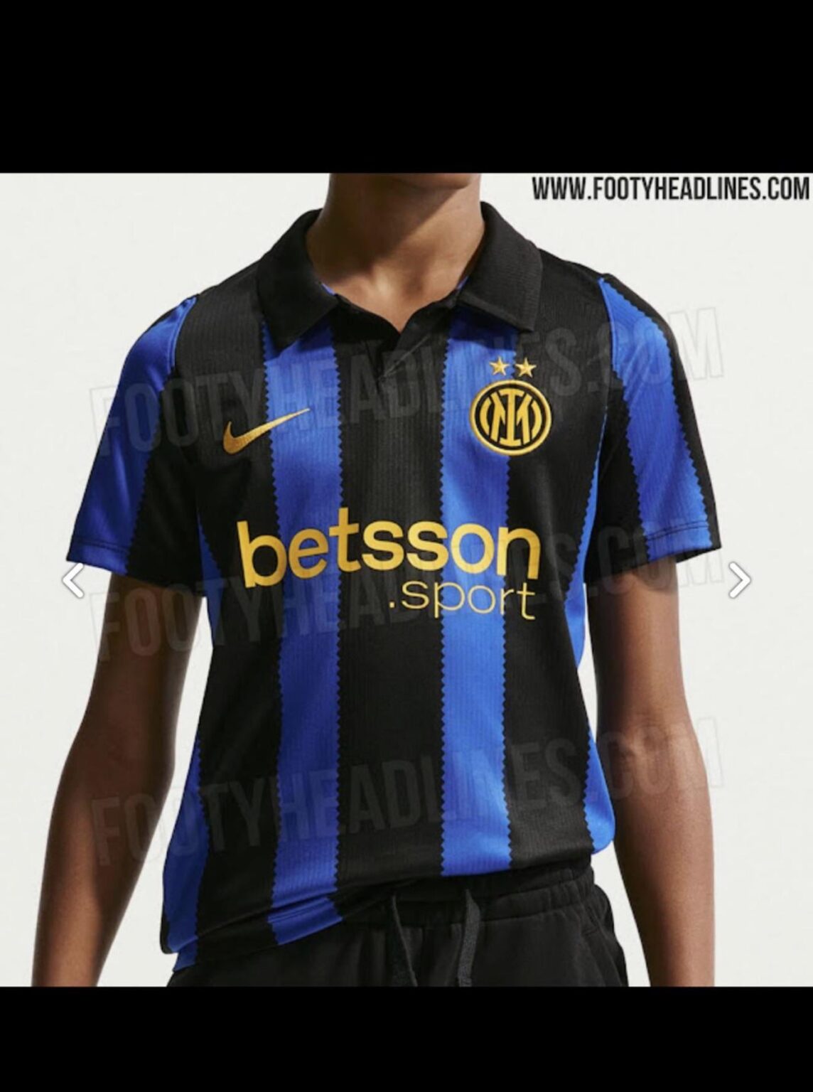 Can somebody put the scudetto patch plus coppa one here to see how it looks like?