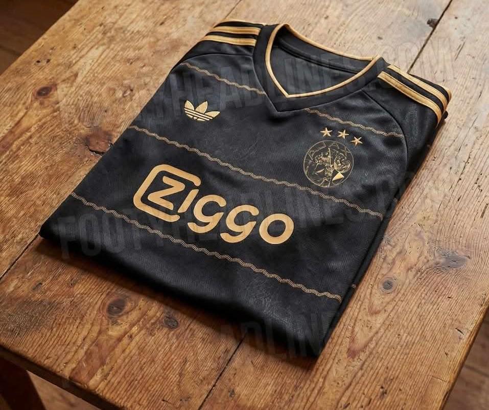 New Ajax away kit