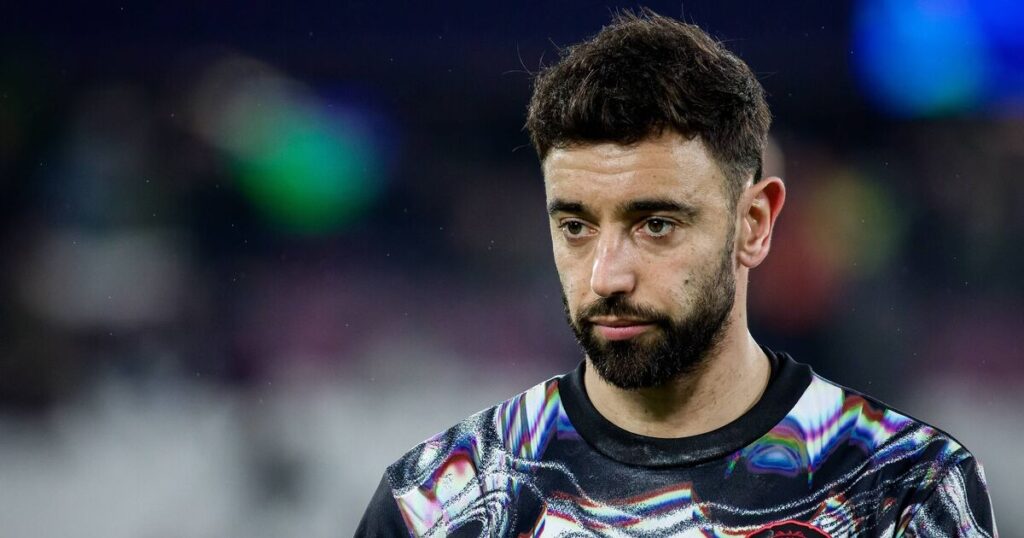 Bruno Fernandes issues apology as Arsenal 'open talks' with Man Utd target