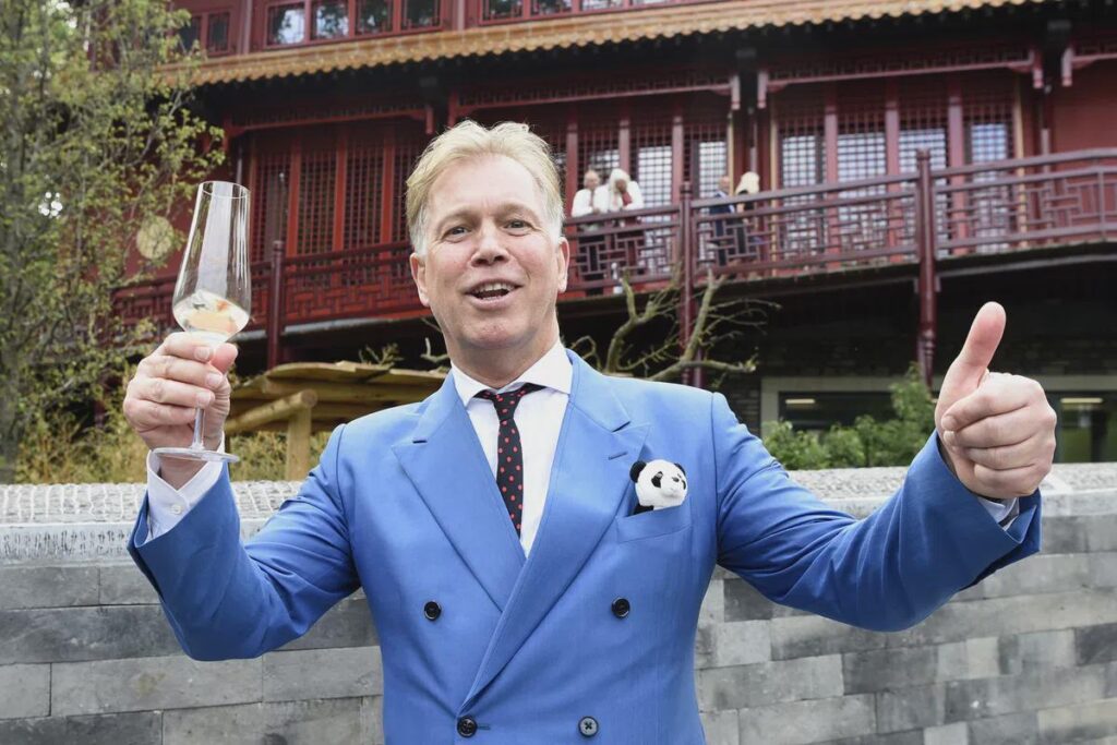 Boekhoorn over kopen opleidingsclub voor NEC: 'Ik sluit het niet uit'