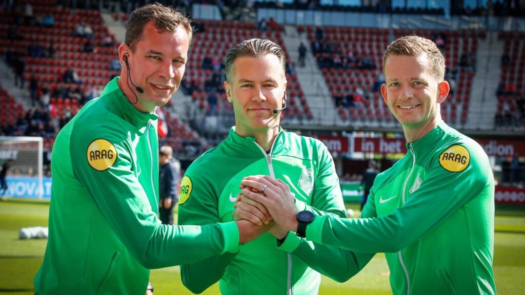 Danny Makkelie is door de FIFA geselecteerd als scheidsrechter voor het WK 2026 samen met assistenten Hessel Steegstra en Jan de Vries. Rob Dieperink en Dennis Higler zijn aangewezen als VAR.