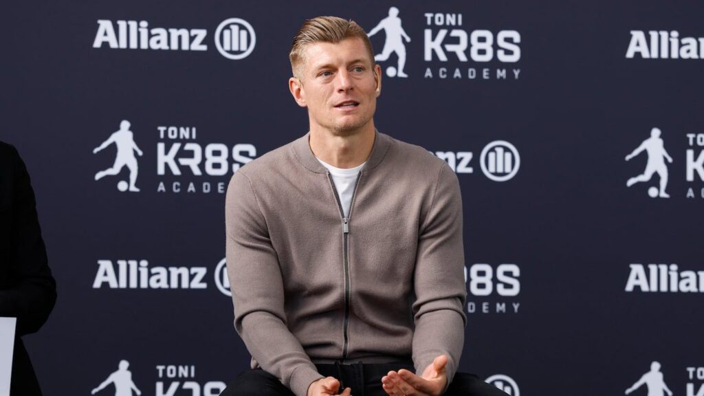 [as] Real Madrid are preparing Toni Kroos’ return for next season. He will have a role in the club’s sporting structure. The decision is firm, and those in charge believe his day-to-day influence can drive the club’s growth beyond any specific title.
