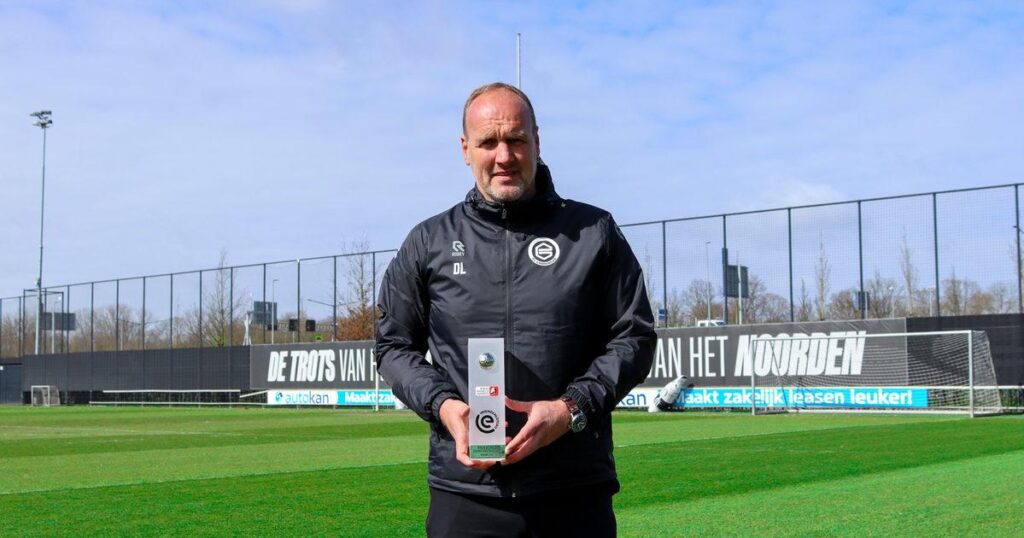 Dick Lukkien voor de tweede keer Rinus Michels Coach van de Maand