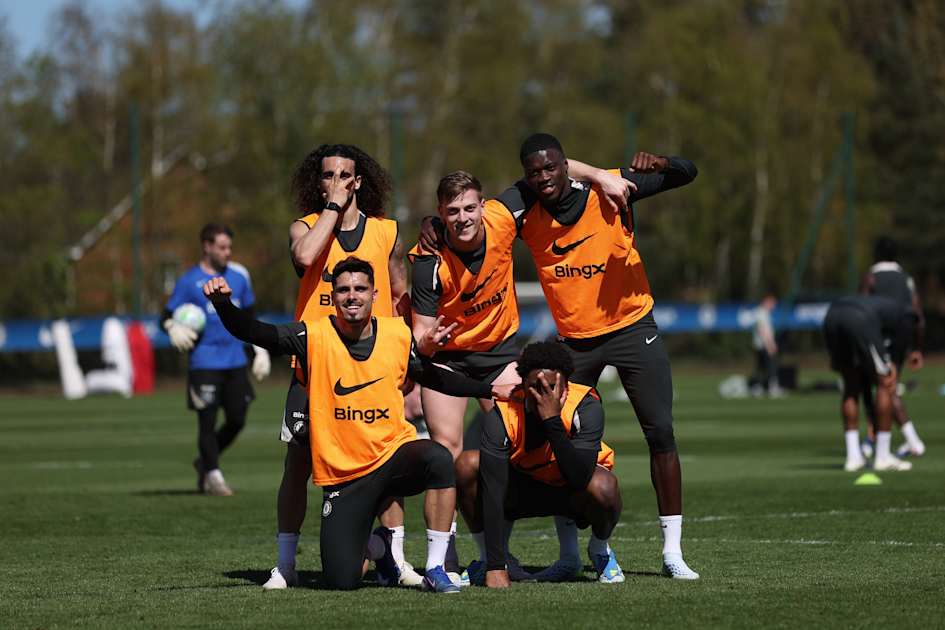 Training gallery: Working in the sunshine!