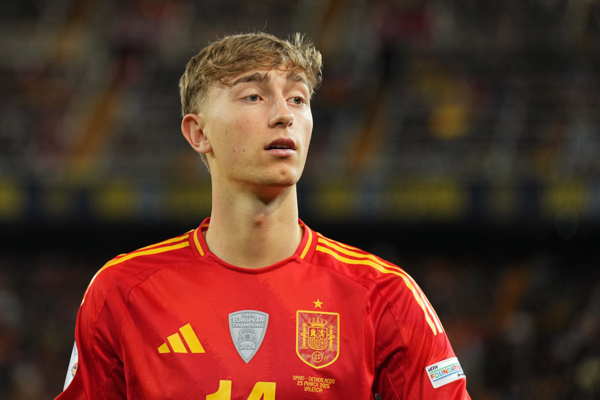 VALENCIA, SPAIN - MARCH 23: Dean Huijsen of Spain looks on during the UEFA Nations League Quarterfinal Leg Two match between Spain and Netherlands at Mestalla Stadium on March 23, 2025 in Valencia, Spain. (Photo by Aitor Alcalde/Getty Images)