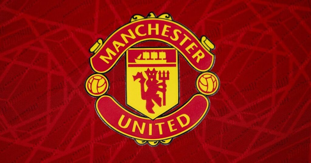 Man Utd eyeing £20m star as search widens for midfield reinforcements