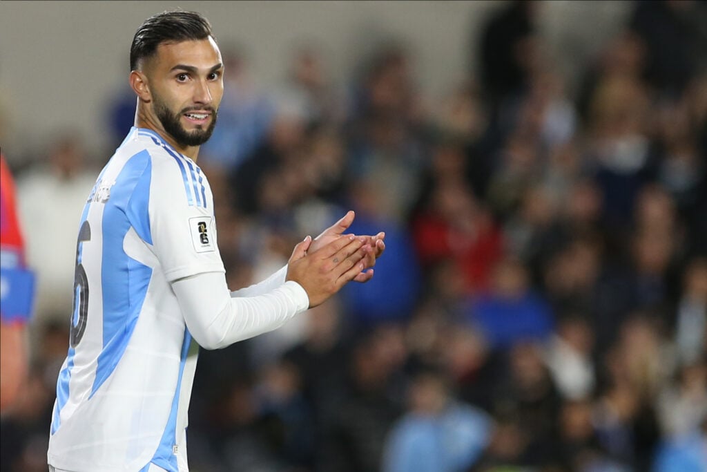 Valentin Castellanos playing for Argentina against Chile in a 2026 World Cup qualifier.