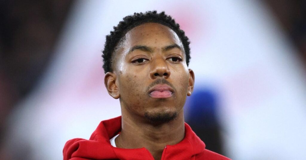 Arsenal send message to Manchester United over Myles Lewis-Skelly transfer | Football Arsenal send message to Manchester United over Myles Lewis-Skelly transfer