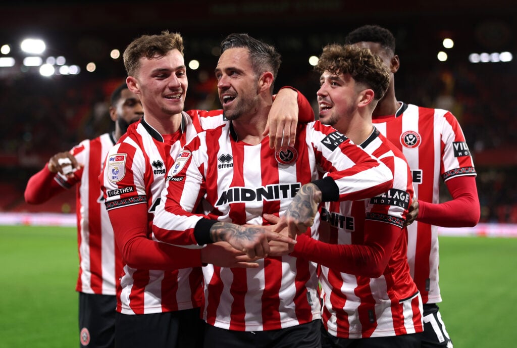 Danny Ings scores during Sheffield United v Norwich City - Sky Bet Championship