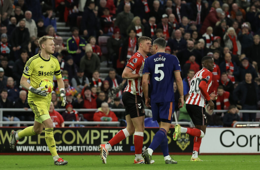 Aaron Ramsdale and Fabian Schar playing for Newcastle United.