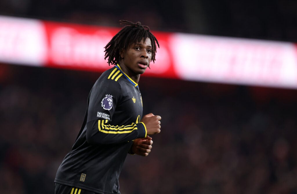 Patrick Dorgu in black Manchester United shirt