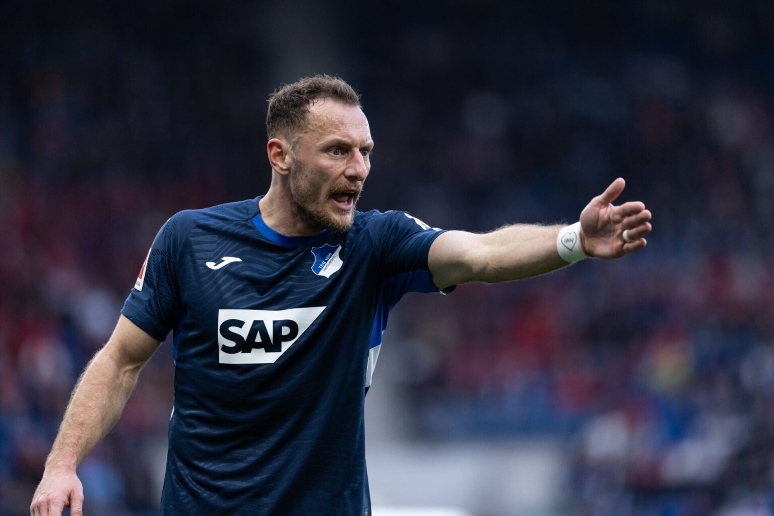 Vladimir Coufal's dream season could end in tears as West Ham hero fights losing battle