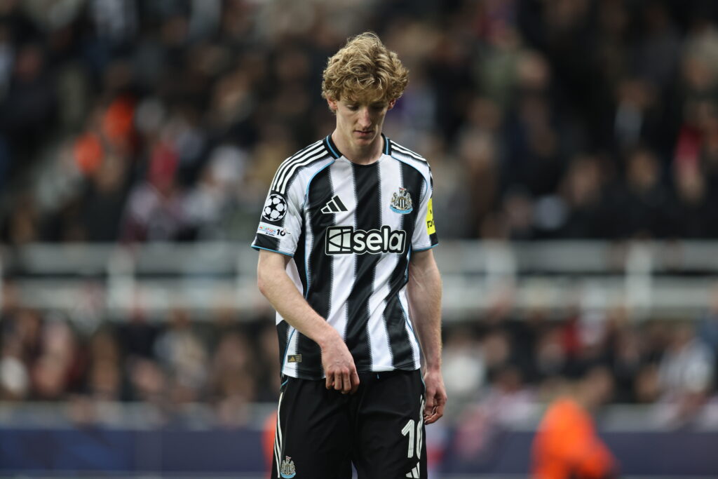 Anthony Gordon during Newcastle United's Champions League game against FC Barcelona.