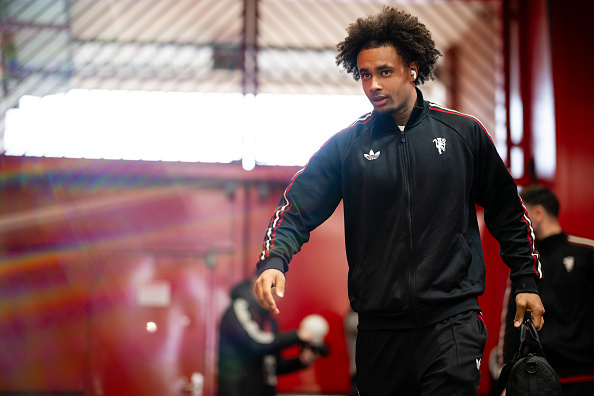 Manchester United v Aston Villa - Premier League