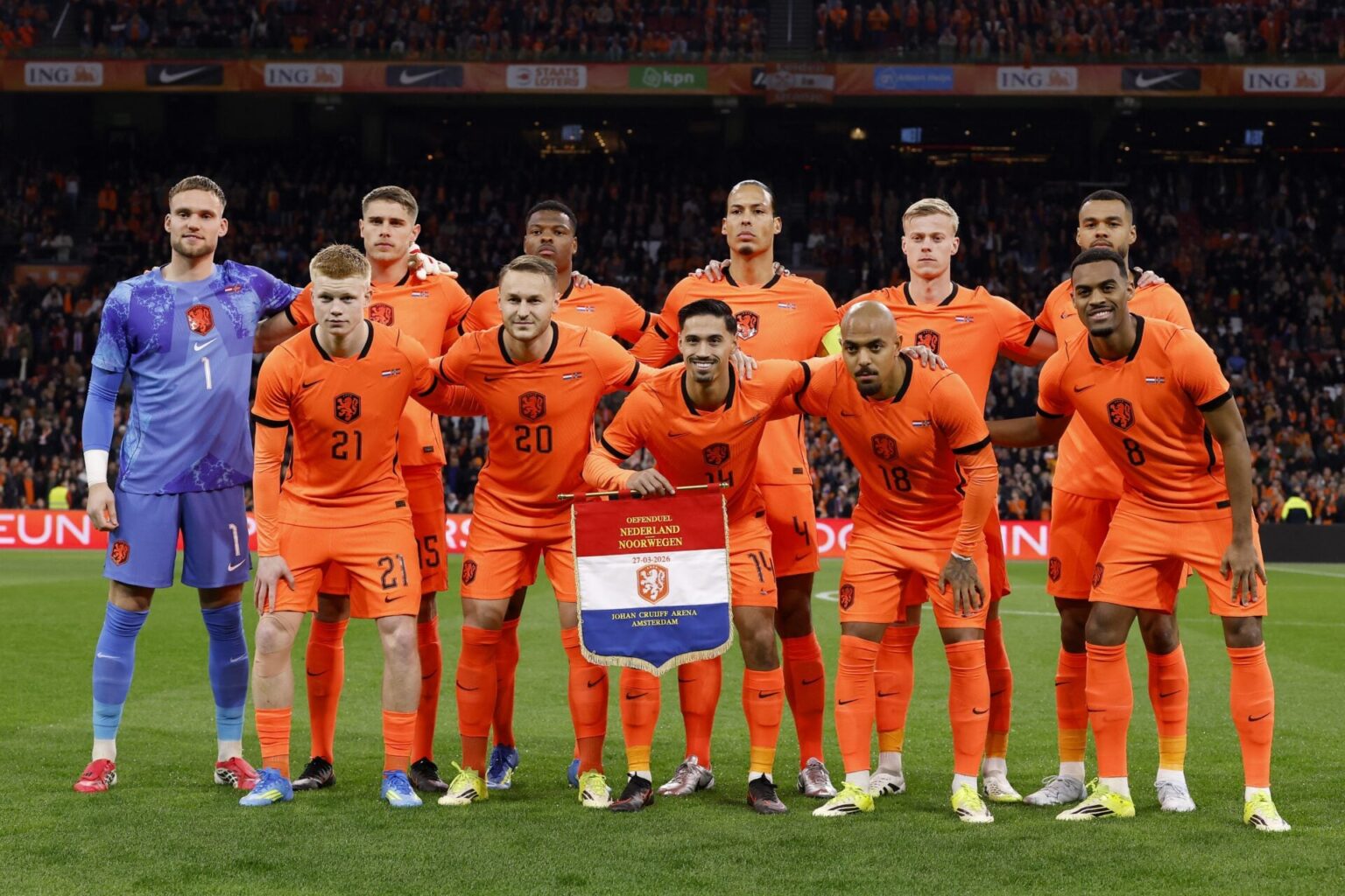 Premier League defender refuses to sign a new deal after Chelsea interest