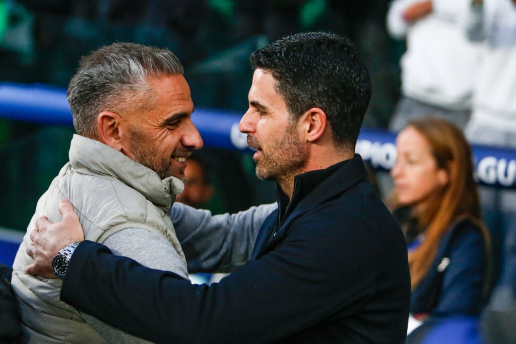 Rui Borges and Mikel Arteta greet each other before Sporting vs Arsenal