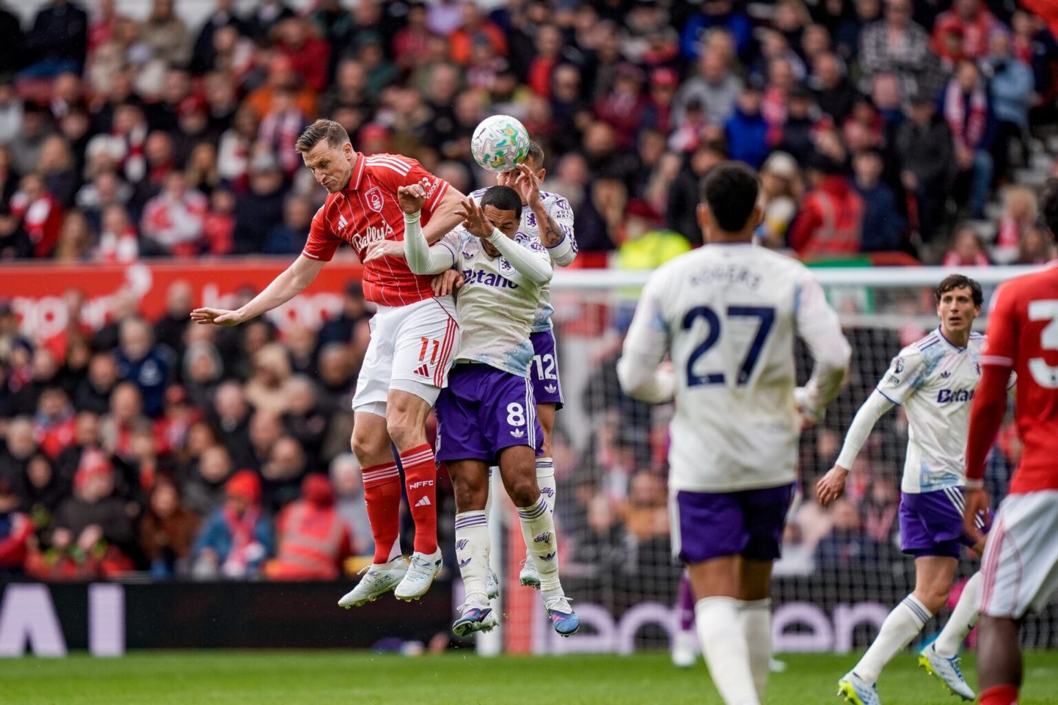 Chris Wood 'banking' on 'fantastic' Nottingham Forest star to help Vitor Pereira