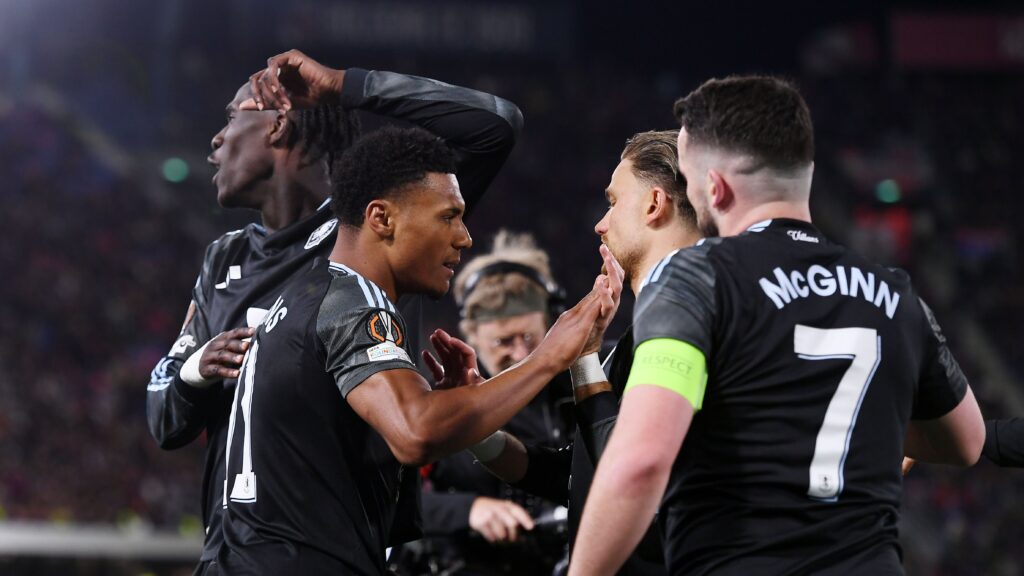 Aston Villa take a giant step towards the Europa League semi-finals; former Emmen defender proves invaluable for Freiburg