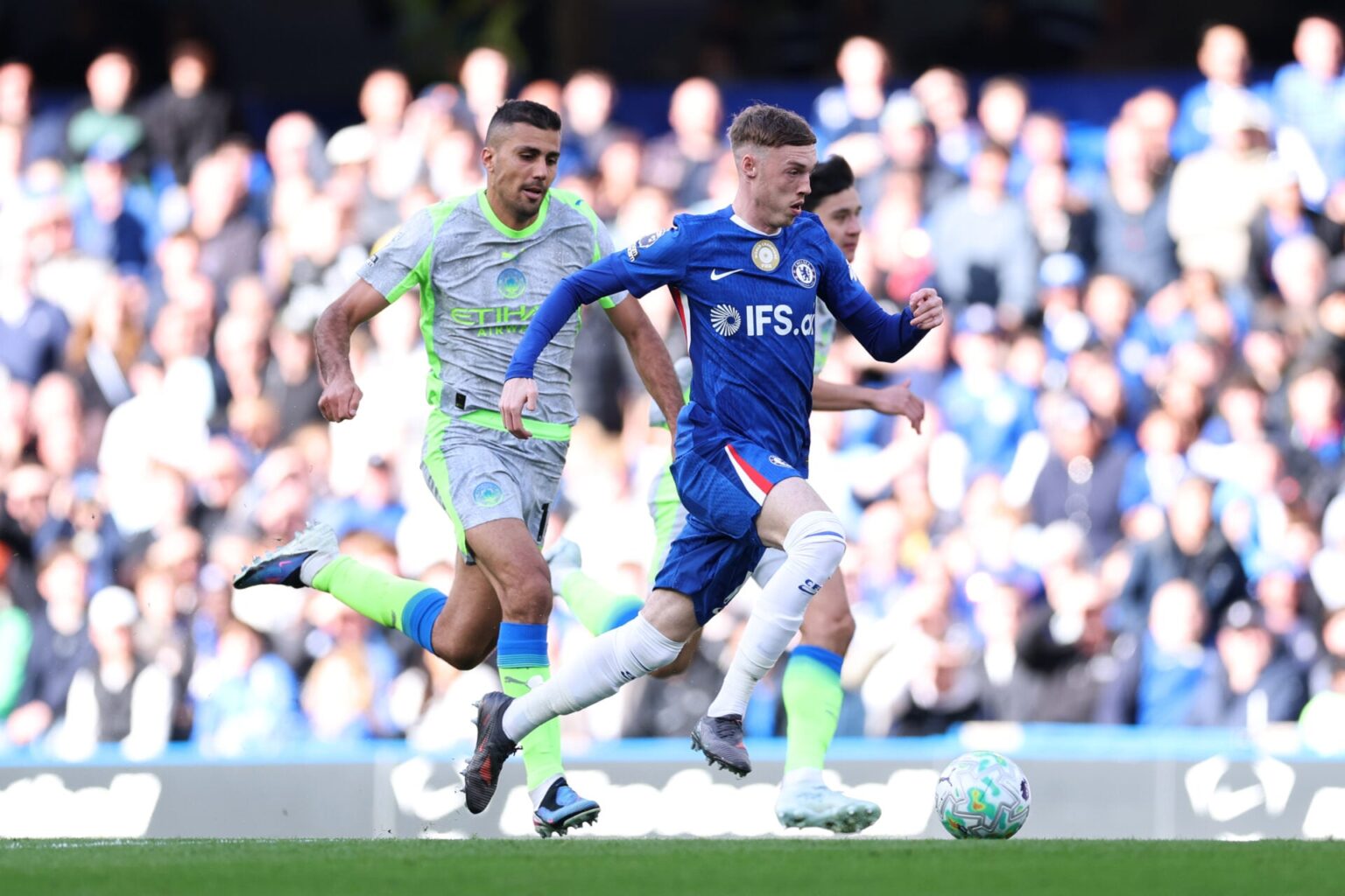 Gary Neville says Cole Palmer was right to be 'furious' during Chelsea vs Man City