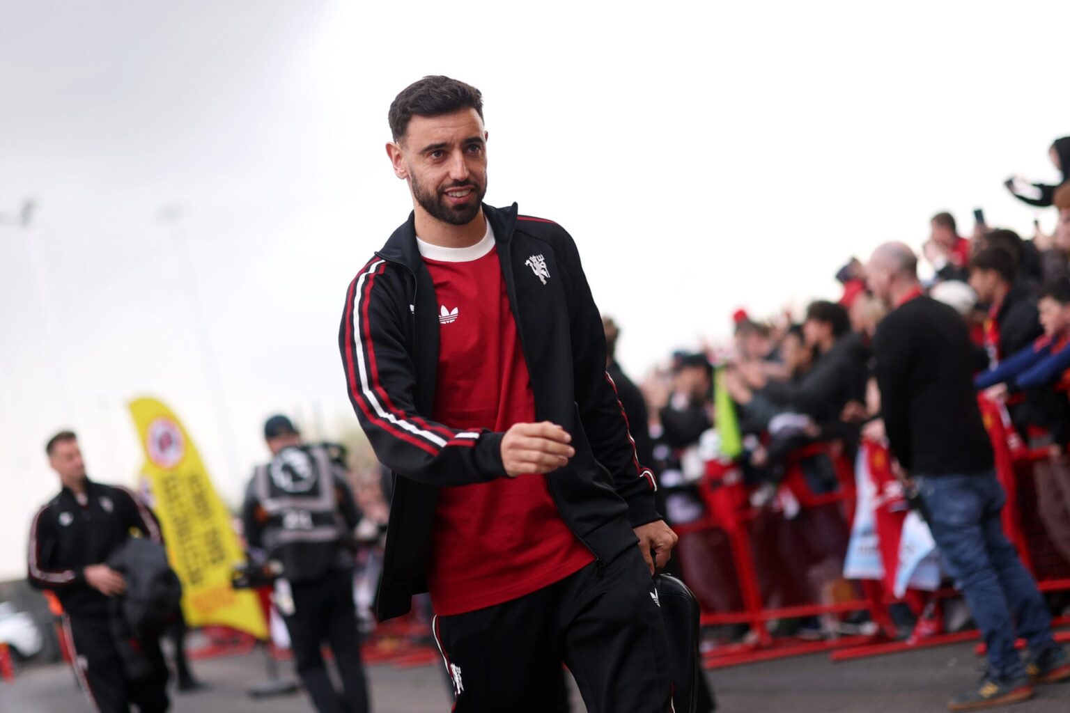 Confirmed Man Utd line-up to face Brentford, Matheus Cunha decision made as Harry Maguire returns