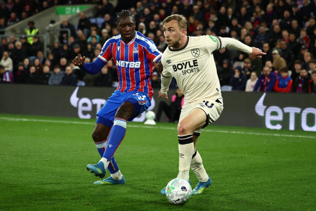 Jarrod Bowen playing for West Ham against Crystal Palace.