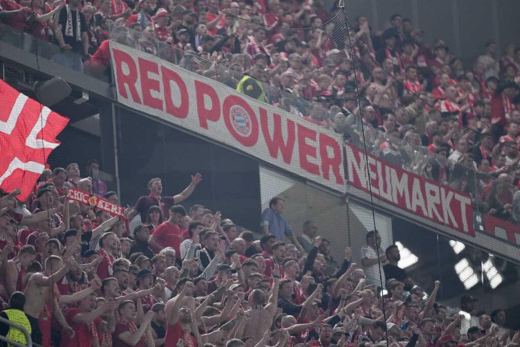 Schockierende Szenen in Madrid! Polizei geht hart gegen Bayern-Fans vor