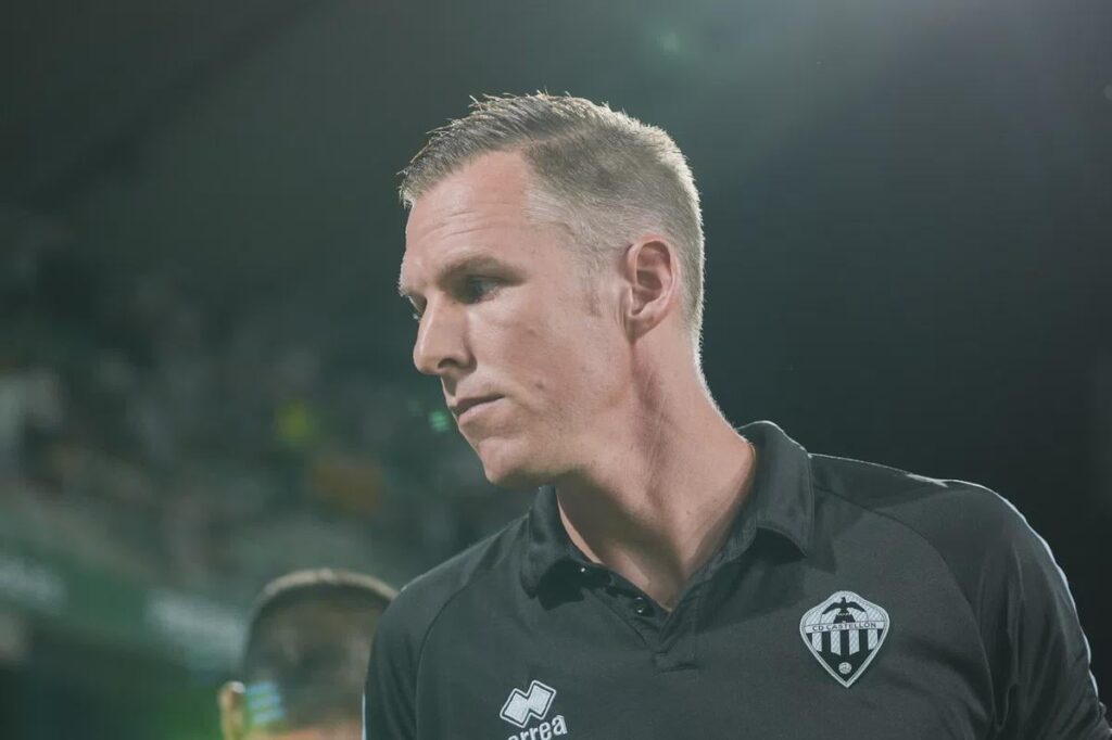 Johan Plat hoogstwaarschijnlijk nieuwe hoofdtrainer van Cambuur na promotie