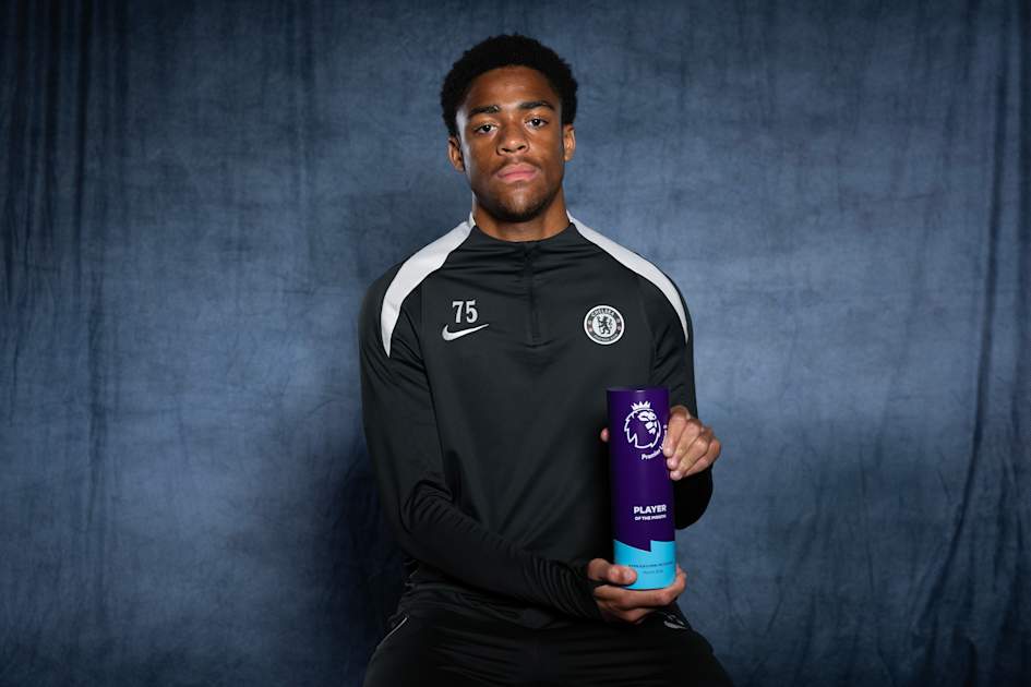 Ryan Kavuma-McQueen wins Premier League 2 award